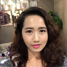 Wearing Laneige Intense Lip Gel in no. 7 Syrup Pink 💕 _ For a lip gloss,  this is so pigmented and initially gave my lips an opaque wash of color  with a