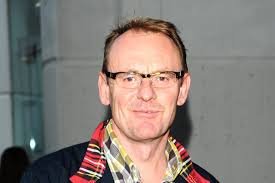 Lee mack, a comedian and close friend, also paid tribute to lock: Tfc8roea Zylbm