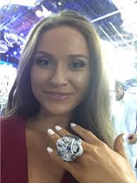 Bailey Grissom's Instagram, Twitter & Facebook