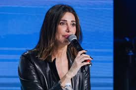 BELEN RODRIGUEZ PORTATA IN OSPEDALE: ECCO COSA È SUCCESSO NEL SUO APPARTAMENTO, FAN IN LACRIME!