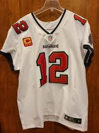 Dinner with tom brady, qb's first buccaneers home jersey sells for $800k at auction. Tampa Bay Buccaneers Nike Vapor Elite Custom Jersey White New Men S Adult Size 52 Sidelineswap