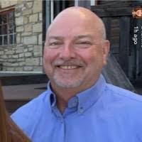 Larry Lux's Instagram, Twitter & Facebook