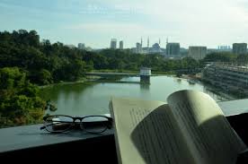 Great place to read, study, research and relax. (35 tips) é›ªè˜­èŽª æ²™äºžå— èŠ±å›­ä¸­çš„åœ–æ›¸é¤¨ Public Library Ppas Raja Tun Uda Shah Alam Selangor Malaysia