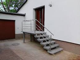 Treppe Aussen Haus Eingang Podest Naturstein Granit Beton Stufe Tritt Hellgrau Treppe Aussen Aussen Hauser Aussentreppe