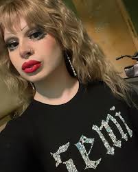 Semi Sweet (@semisweetdrag) • Instagram photos and videos