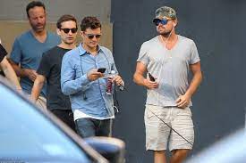 Maybe you would like to learn more about one of these? Leonardo Dikaprio Sobiraet Gollivudskih Holostyakov