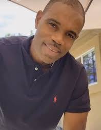 Derrick Singleton's Instagram, Twitter & Facebook