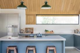 Pencahayaan yang mengandalkan jendela juga membuat kamu lebih hemat listrik tanpa lampu led di setiap titik. 7 Inspirasi Dapur Minimalis Modern Untuk Keluarga Masa Kini Kumparan Com