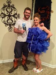 Cheap halloween costume ideas on a budget — these homemade halloween costumes are simple to make with items found in your home or gathered from thrift shops and dollar stores. 39 Diy Adult Halloween Costumes C R A F T