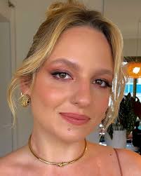 como diria meu pai: “você e suas 20 personalidades” kkkkk essa é uma mais  esporádica, mas eu goxto e vocês? ✨ @stav___________ @vibarbosabeauty