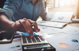 As of november 2019, payscale.com reported that the middle 80% of real estate analysts earned between $41,783 and $87,464, with a median salary of $59,306. Will A Part Time Real Estate Agent Salary Be Enough
