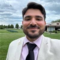 50+ perfiles de «Axel Cisneros»