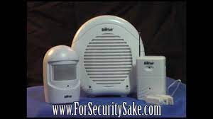 Petsafe indoor ultrasonic dog bark control best value made by petsafe, a renowned pet training products manufacturer, the ultrasonic petsafe indoor bark control pet training system is a frienda led ultrasonic dog ultrasonic bark control device most portable fits snuggly into a pocket. The Barking Dog Alarm By Homesafe Review Youtube