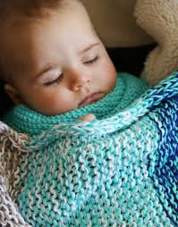 Toutes les explications sont données dans le patron avec patron de tricot du pull natice, un modèle facile à tricoter pour les débutants. Comment Tricoter Une Couverture Ou Un Plaid Wool And The Gang Blog Free Knitting Kit Patterns Downloads