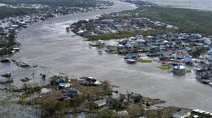 Cdt sunday as an extremely dangerous category 4 storm with 145 mph winds at port fourchon, louisiana. Tllnavzf2wldhm