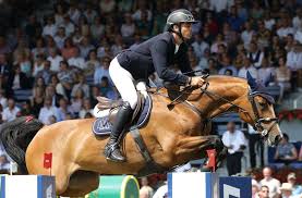 He competed at the 2016 summer olympics in rio de janeiro, brazil, where he finished sixth in the team and ninth in the individual competition.in 2019 he won the individual gold at the 2019 european championship in rotterdam. Reitturnier In Der Schleyerhalle Fur Steve Guerdat Ist Stuttgart Die Nummer Zwei Sport Stuttgarter Nachrichten