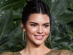 Get the latest news on kendall jenner and her boyfriend blake griffin, plus updates on her acne, instagram and the victoria's secret model's net worth. Kendall Jenner S Most Raw Story Was About Finally Finding A Treatment For Her Cystic Acne Self