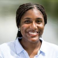 Diane Sandberg's Instagram, Twitter & Facebook