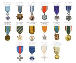 Medaille ordre nationale du merite chevalier ordonnance. L Ordre National Du Merite Onm 1 4 Le Revers De La Medaille