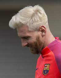 The Most Shocking Beauty Makeover Of The Year Unexpectedly Came From Leo Messi And His Blond Hair Soccer Hair Cool Hairstyles Cool Hair Color