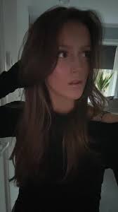 Nellie Hall (@nellie04h)