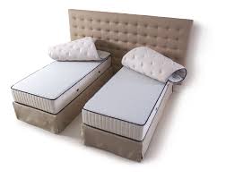 Un letto singolo normalmente misura 80 o 90 cm in larghezza e 200 cm in lunghezza. Sistemi Di Unione