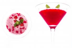 Maybe you would like to learn more about one of these? Coctel Cosmopolitan De Fresa Receta Facil Del Strawberry Cosmopolitan