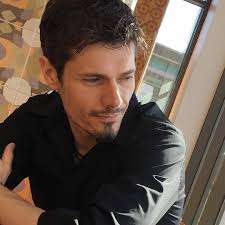 Stream Tonasis music