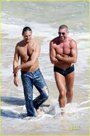 He was also an assistant to chris evans in captain america: Josh Holloway Is Shirtless Photo 1586691 Josh Holloway Shirtless Pictures Just Jared