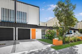 Search 67 townhomes for rent with 3 bedroom in chicago, illinois. 3 Bedroom Apartments For Rent Gold Coast Southport Smith Collective