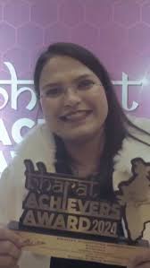 Delighted to have Anuja Shinde as a celebrity Guest At TTA Chinchwad 🥳