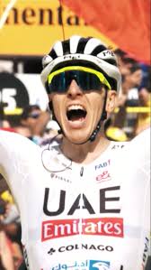 Rekordna treća pobeda Marka Odermata Vengenu! 🙌🏆🇨🇭 Sa vremenom od dva  minuta i 22.58 sekundi, najbržim ikad zabeležim na spustu u Vengenu 💪🤩 🥈  Franjo fon Almen 🇨🇭 +0.37 🥉 Miha Hrobat