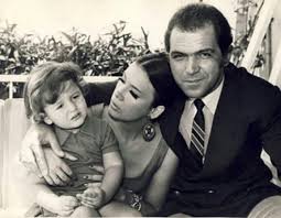 Ιωαννα μαρτζουκου κωνσταντινοσ καζακοσ κωστασ καζακοσ τανια τρυπη τζενη καρεζη πολιτισμός δήμητρα σερεμέτη: Pin By Athena Penson On Ellhnikos Kinhmatografos Actresses Actors Couple Photos