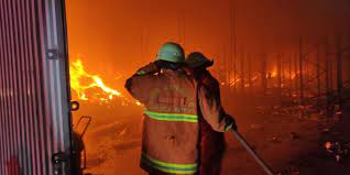 Jun 09, 2021 · kebakaran gudang biji plastik milik pt plasindo di kalideres, kata mulat dalam keterangan tertulis, rabu (9/6). K17a47pj Lsutm