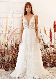 Keine frage, die suche nach dem richtigen brautkleid ist für die frau der schönste höhepunkt der 55 bewertung(en) mit 4,11 von 1 bis 5 sternen! Brautmode Rastatt Brautkleider Brautschuhe Und Braut Accessoires