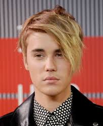 Justice the album out now @drewhouse justinbieber.lnk.to/justicetcd. Justin Bieber Celebrity Hairstyles Makeover Lange Blonde Frisuren Herrenhaarschnitt Frisuren