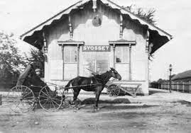 Historic Long Island | A stagecoach in front of Syosset's train station in  the early 1900s. #syosset #tiktok #LI #strongisland #University #NY... |  Instagram