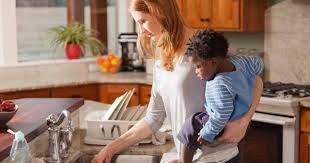 Une fiche de renseignements sera à remplir à l'accueil lors de l'adoption en refuge. Ce Qu Il Faut Savoir Sur La Procedure D Adoption Magicmaman Com
