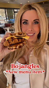 🧇🍗@bojangles just dropped their newest menu addition— the Bo-Berry  Waffles! To make them even better they’re throwing a Cajun chicken filet in  between them & topping with a Bo-berry honey glaze! You ...