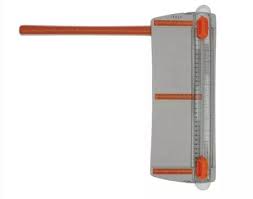 You can cut paper in different styles as well, though you have to be creative and careful at the same time and that is also why this paper cutter was said to be the world's favorite scissors for many this product of theirs is said to be the best paper cutter for card making, see more about it below Crafters Corner Which Is The Best Paper Cutter