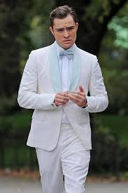 Ed Westwick As Chuck Bass The Groom Is Wearing A White Costume Made Tuxedo With Pastel Mint Green Lapels Made By Mar Gossip Girl Gossip Girl Chuck Chuck Bass