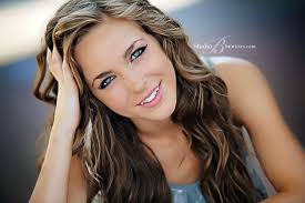 Beautiful High School Senior Pictures Of Skyline Girl With Gorgeous Blue Eyes Jpg 900 Hair Highlights Blonde Highlights Dark Brown Hair With Blonde Highlights