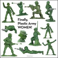*kinky soldiers 1권과 컨셉만 같을 뿐(?) Female Green Army Men Finally Only Took Over 90 Years Green Army Men Army Men Army Men Toys