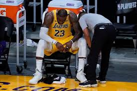 The revolutionary sneaker features a battleknit material, a type of flyknit designed specifically for lebron. M3w5iul9jozubm