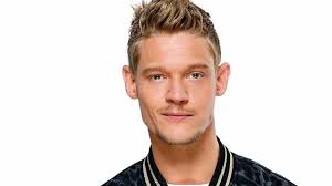 Medio 2012 is ferry doedens de stemacteur die ted in de animatiefilm lorax vertolkt. Ferry Doedens Duikt In De Wereld Van Onlyfans Voor Nieuwe Serie Showbizznetwork Nl