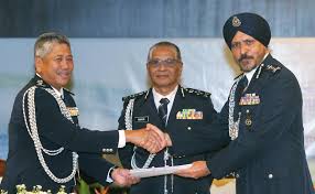 5 dramatic cases other than 1mdb that datuk seri amar singh has handled. Amar Singh Dilantik Ketua Polis Kl Semasa Mstar