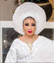 Actress lizzy anjorin explains why she didn't celebrate her colleague, toyin abraham,says she lends her a voice during the seun egbegbe saga and she doesn't celebrate her. Actress Lizzy Anjorin Calls Out Comedian Mark Angel Threatens To Expose His Criminal Ways
