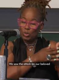 La Historia No Se Escribe en Lápiz, Se Escribe en Pluma