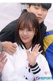 After discussing her role in 'miss lee', her character's comparison to her days on 'reply 1988', and more, hyeri also answered questions about her boyfriend, actor ryu joon yeol. 72 Hyeri Ideas Hyeri Girl S Day Hyeri Girl Day