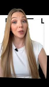 Jenny Colwell's Instagram, Twitter & Facebook